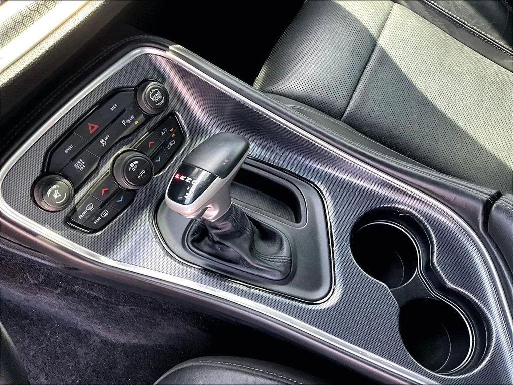 Used 2015 Red Dodge R/T image 16