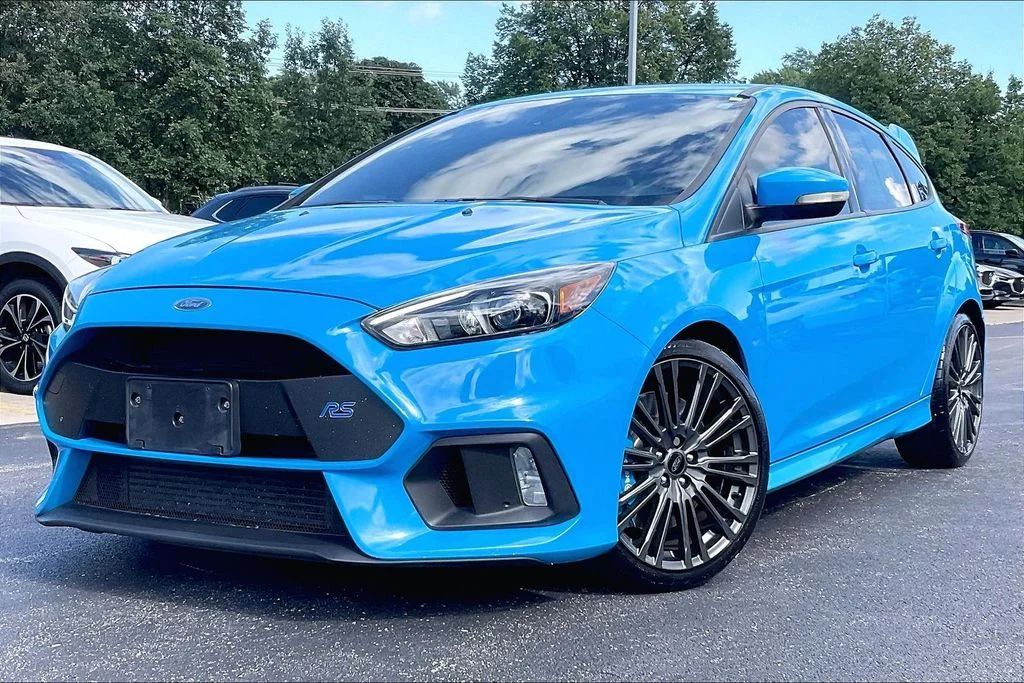 Used 2016 Blue Ford RS image 2