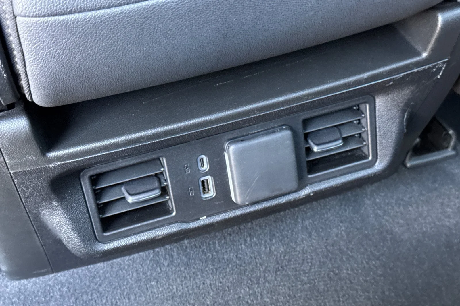 2025 GMC Sierra 1500 SLT - Photo 13