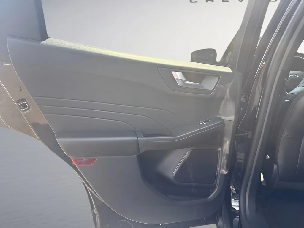 Used 2023  Ford ST-Line image 28