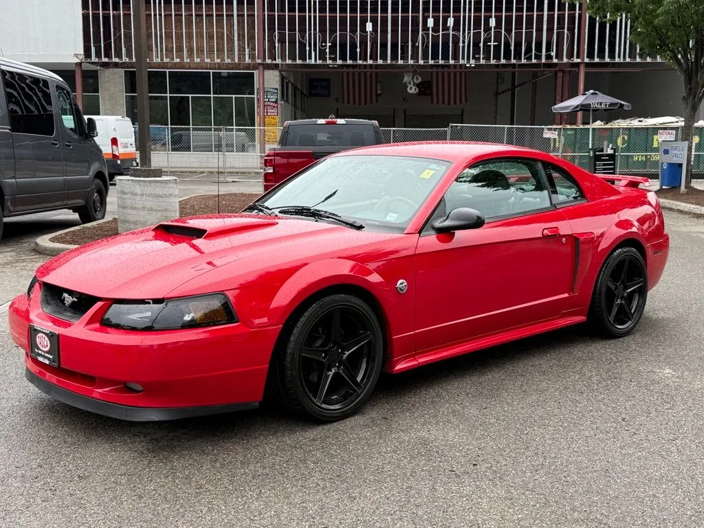 Used 2004 Red Ford GT image 4