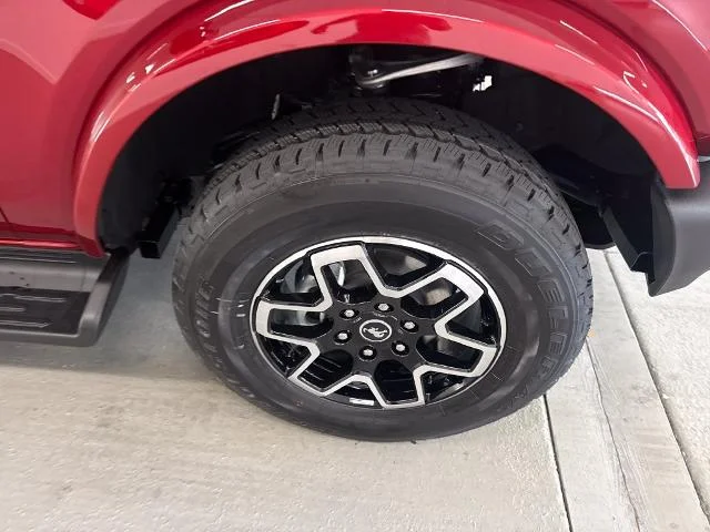 New 2026 Ruby Red Metallic Tinted Clearcoat Ford Outer Banks® image 20