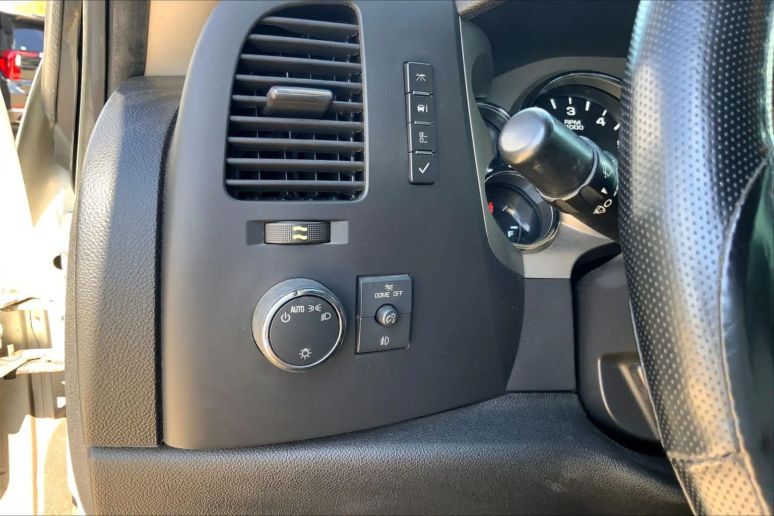 Used 2012 Quicksilver Metallic GMC SLE image 30