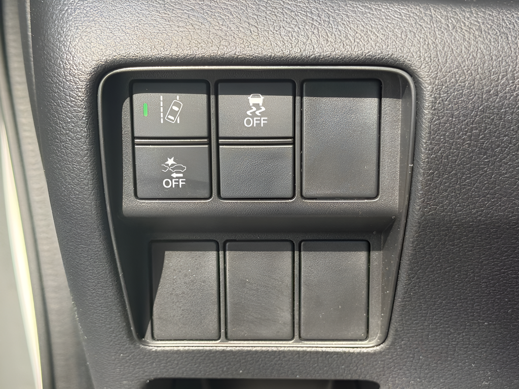 Used 2021 White Honda EX image 26