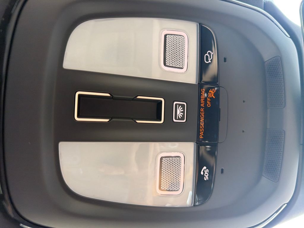 New 2027  Volvo B5 Plus image 18