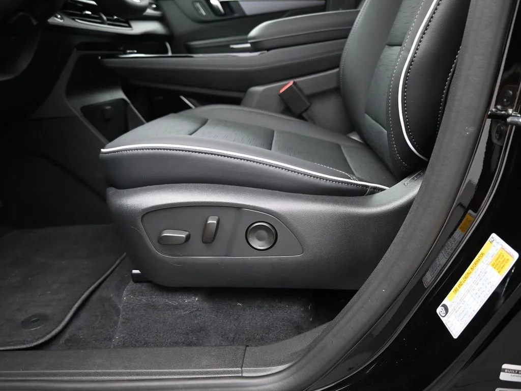 2026 Buick Enclave Sport Touring - Photo 10