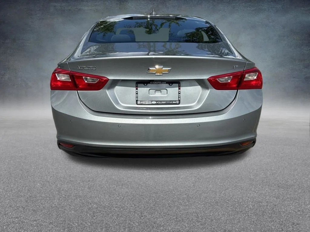 Used 2024 Gray Chevrolet LT image 4