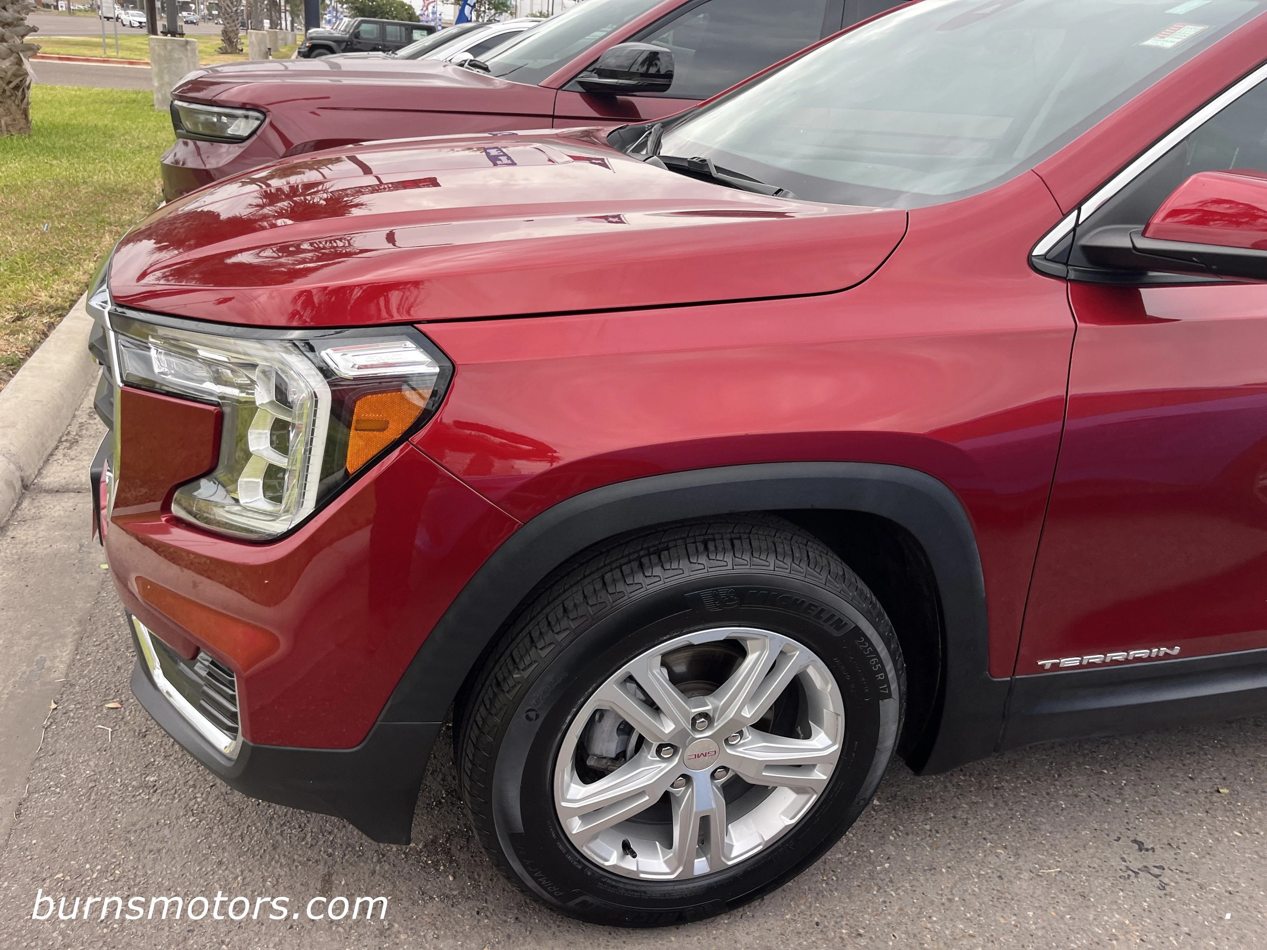Used 2024 Volcanic Red Tint GMC SLE image 4