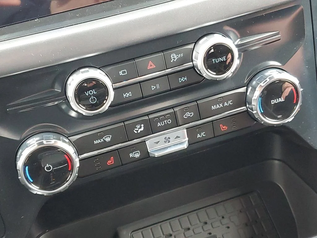 New 2026 Avalanche Ford XLT image 19