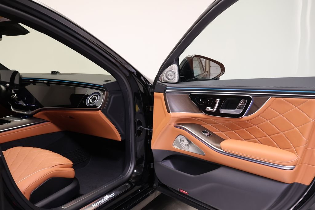 New 2027 Black Mercedes-Benz S 580 image 46