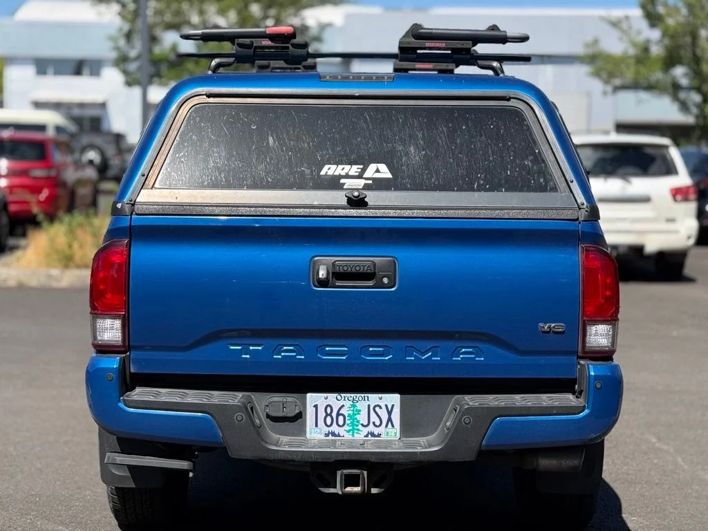 Used 2017  Toyota TRD Off-Road image 4