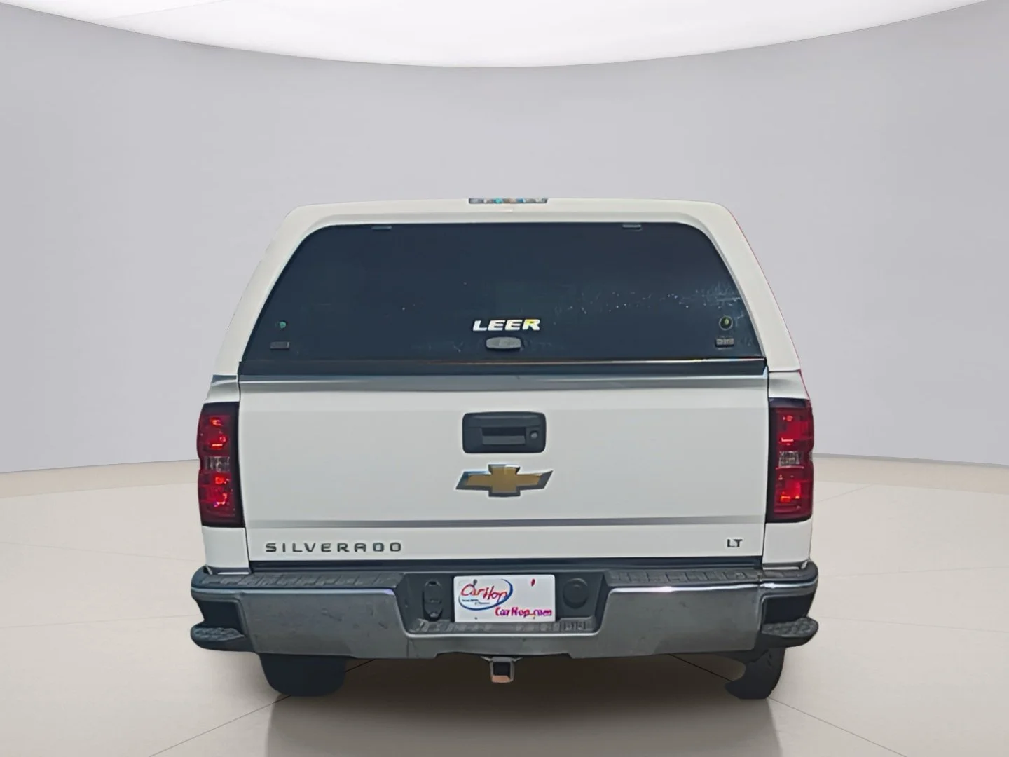 Used 2015 White Chevrolet 1500 image 4