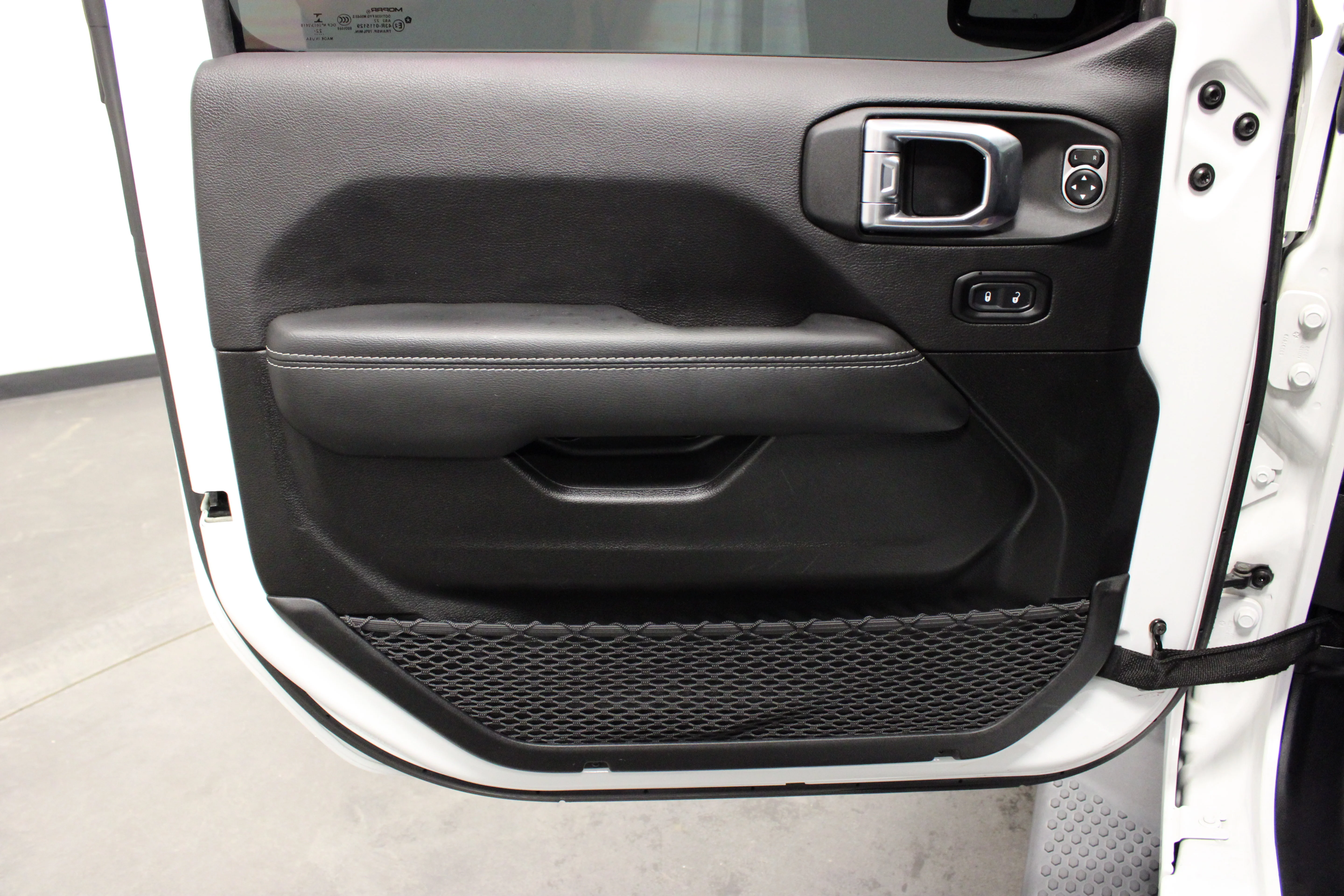 Used 2023 Bright White Clearcoat Jeep Sahara image 19