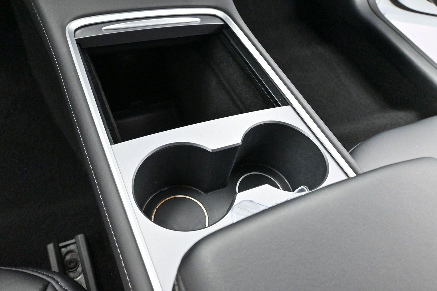 Used 2022 Pearl White Multi-Coat Tesla Base image 18