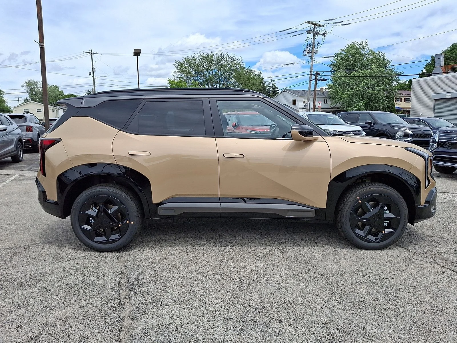 New 2027 Brown Kia X-Line S image 9