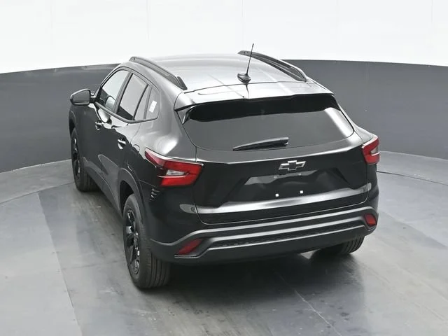 New 2026 Mosaic Black Metallic Chevrolet LT image 10