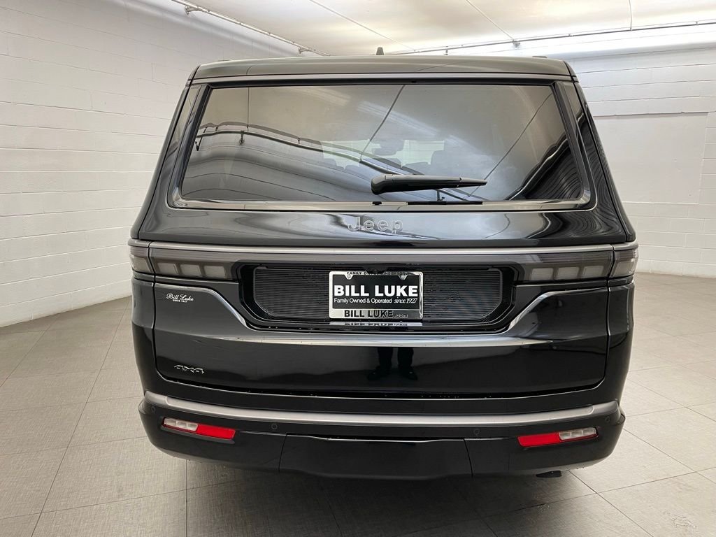 New 2026 High Gloss Black Jeep Limited Altitude image 5