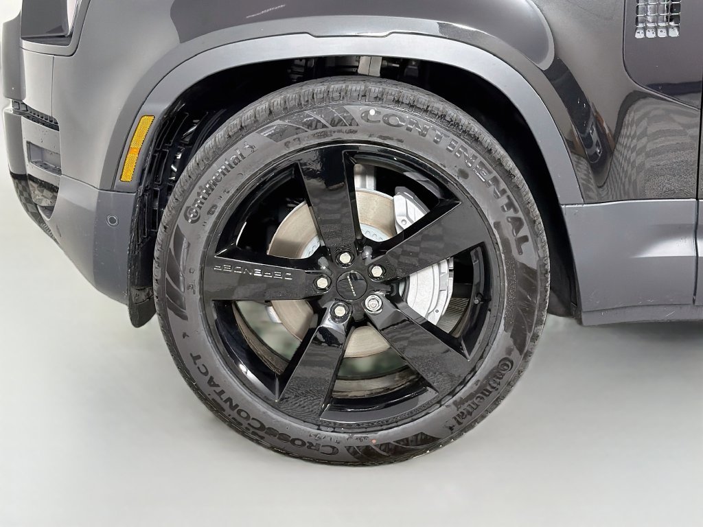 New 2026 Santorini Black Land Rover S image 33