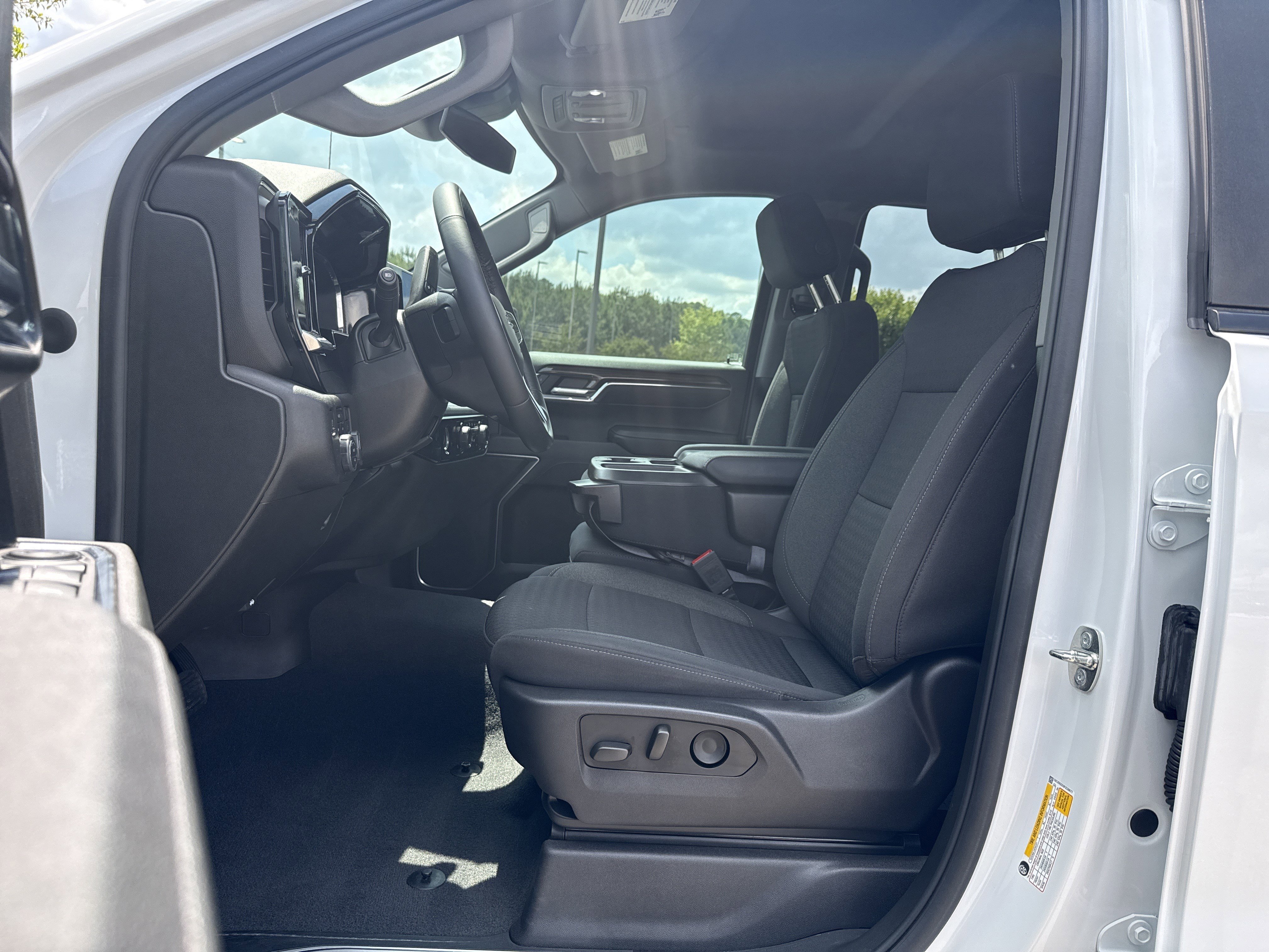 2023 Chevrolet Silverado 1500 RST - Photo 9