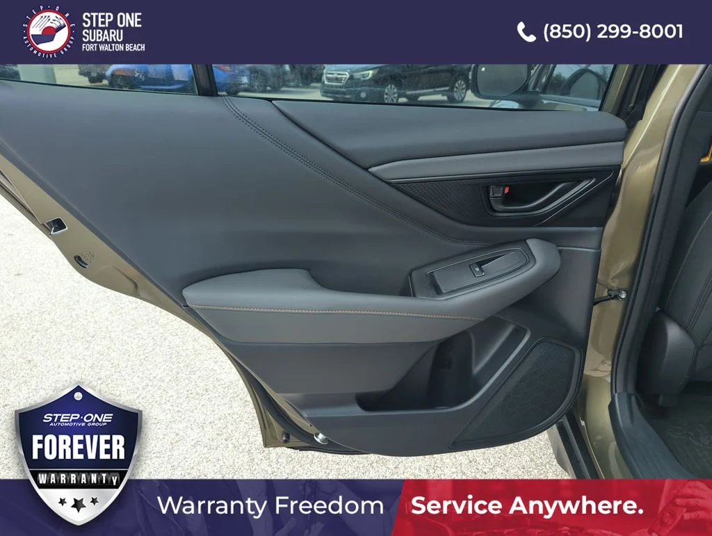 Used 2025 Green Subaru Wilderness image 28