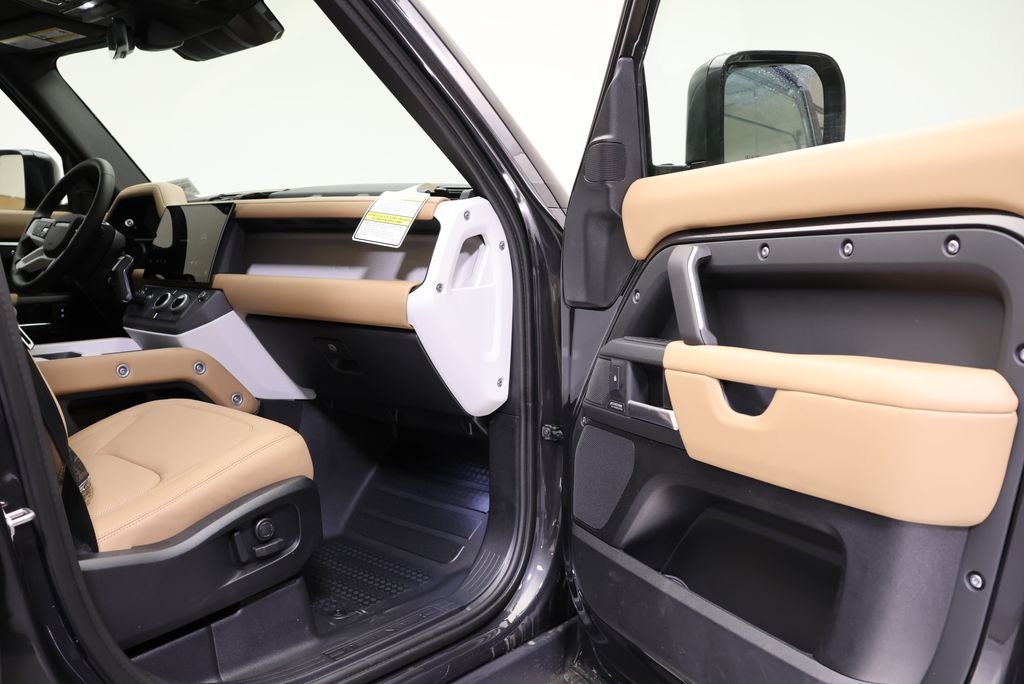 2026 Land Rover Defender X-Dynamic SE - Photo 39