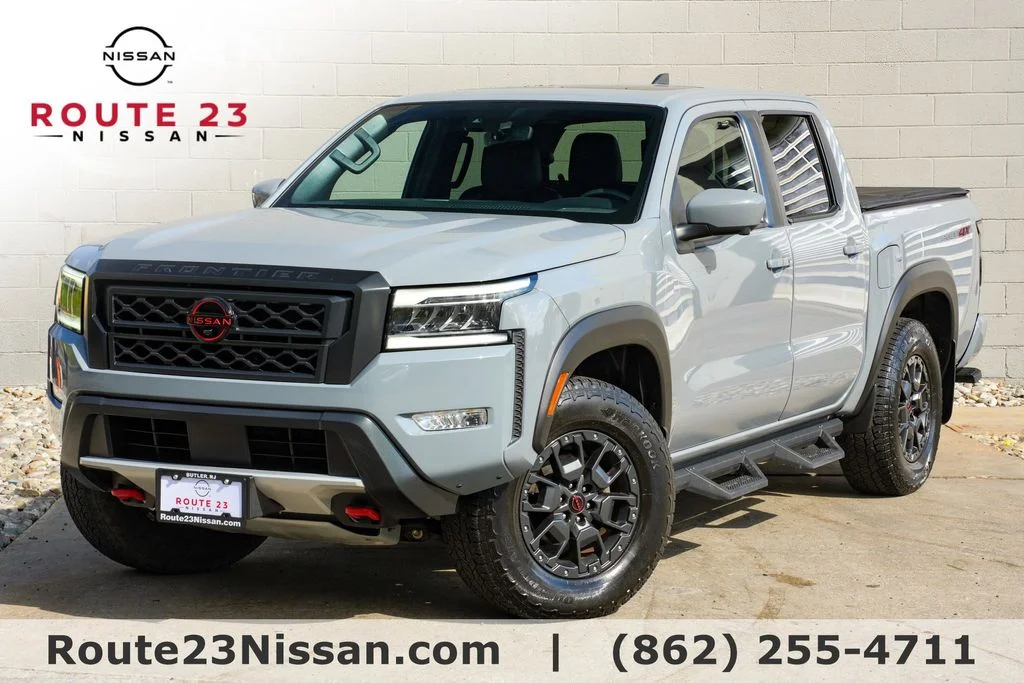 2023 Nissan Frontier PRO-4X Crew Cab 4X4's photo