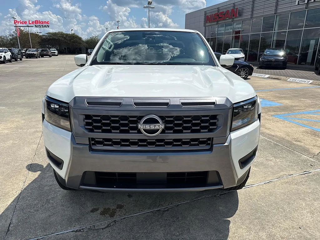 New 2027 GLACIER WH Nissan SV CREW CAB 2WD AUTO image 2