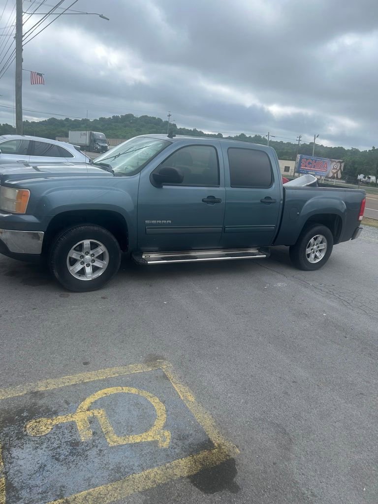 2011 GMC Sierra 4WD Crew Cab SLE SWB's photo