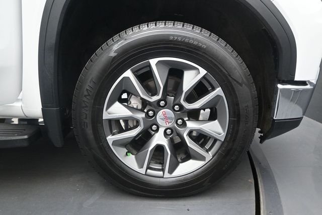 Used 2024 Summit White GMC SLT image 18