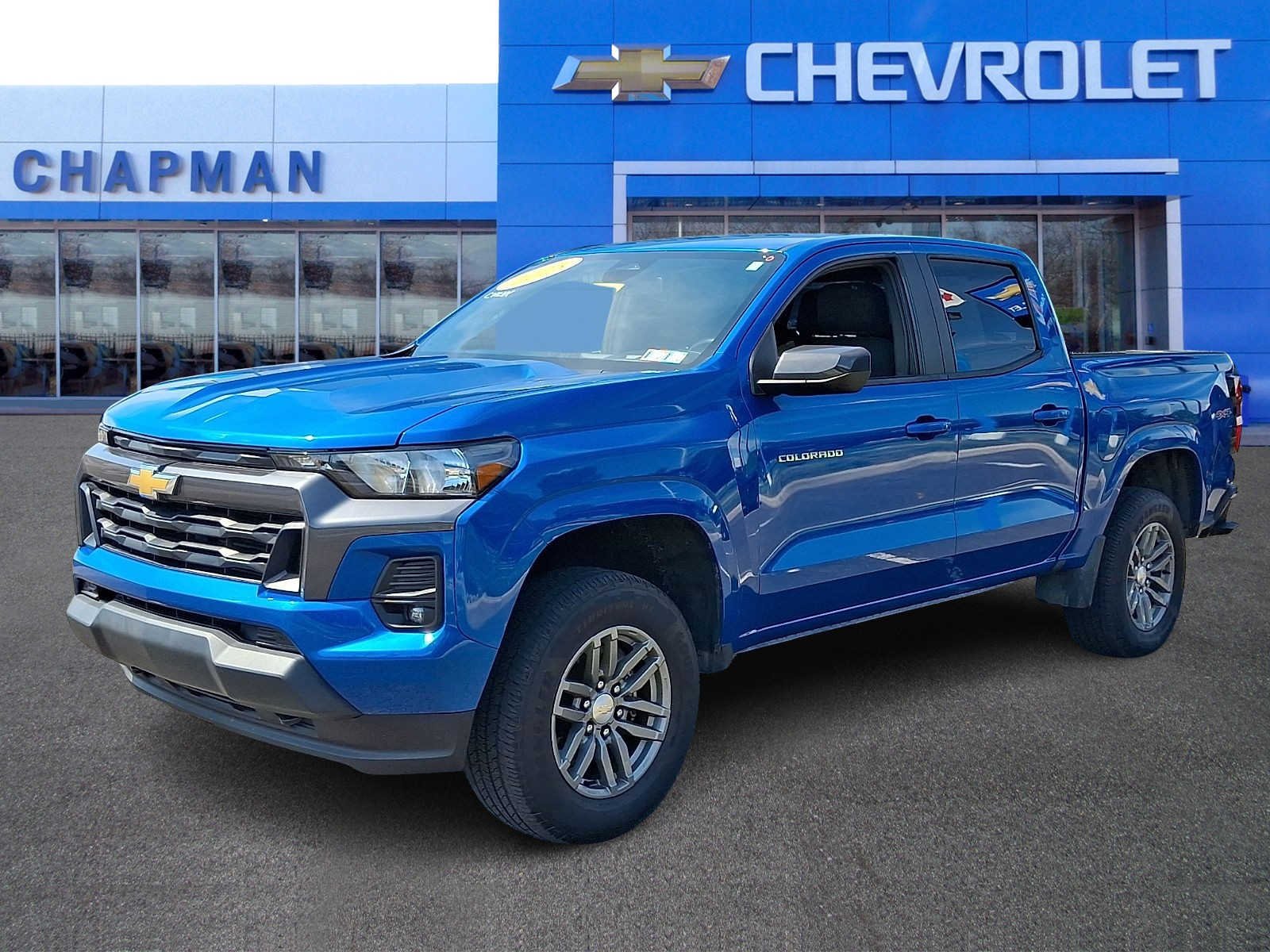 Used 2023 GLACIER BLUE METALLIC Chevrolet 4WD LT image 3
