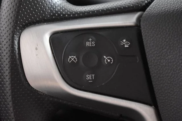 Used 2023 Blue GMC SLE image 23