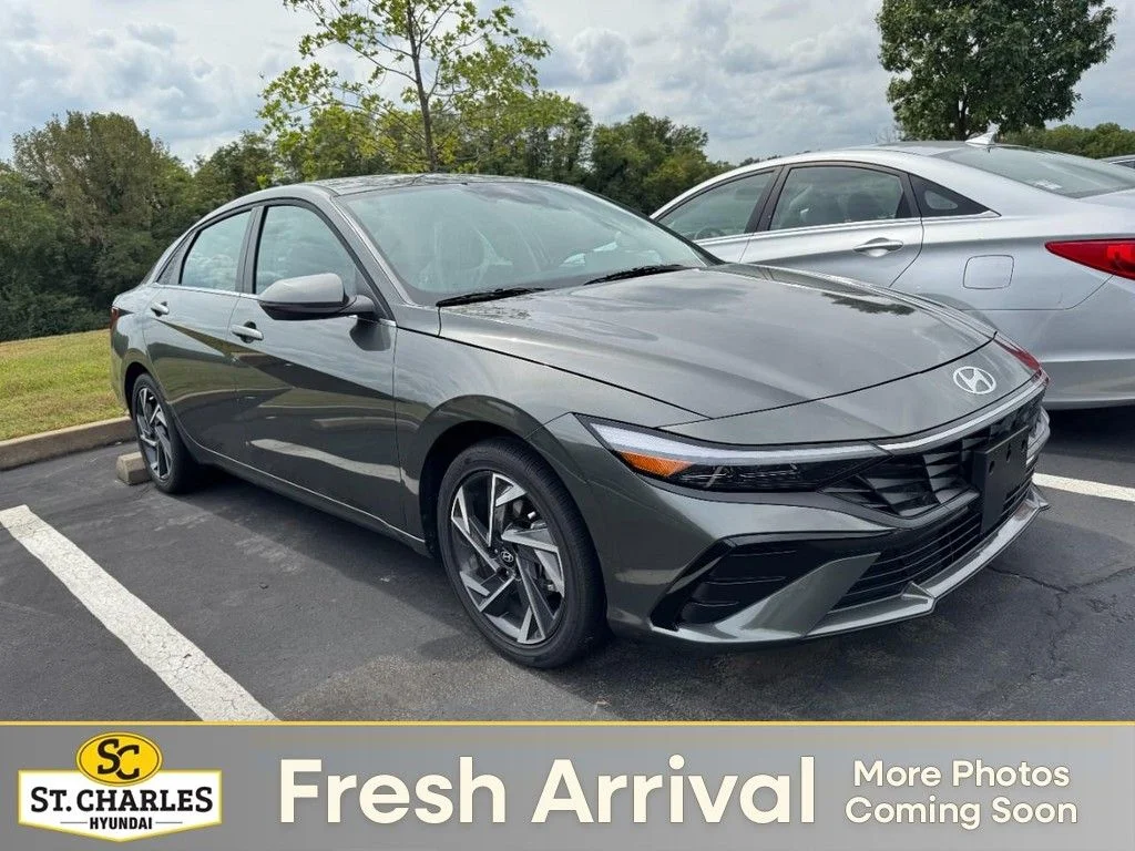 Used 2026 Gray Hyundai Limited image 1