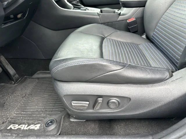 Used 2019 White Toyota XSE image 13