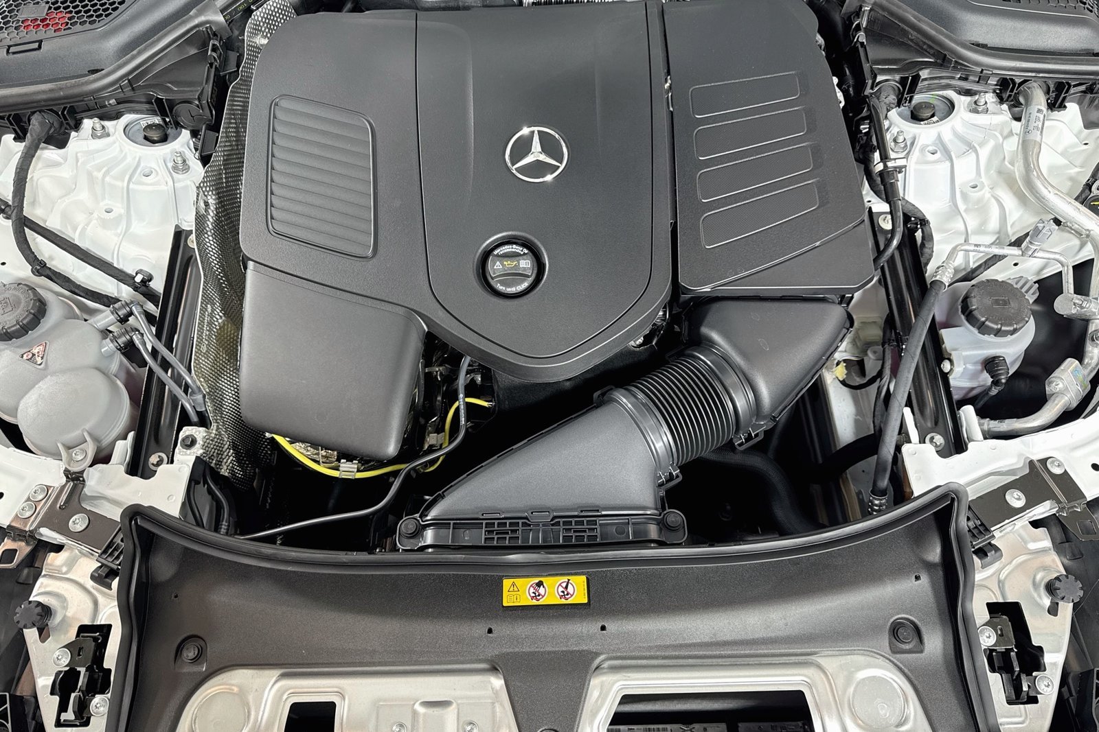 New 2027 Polar White Mercedes-Benz E 350 image 28