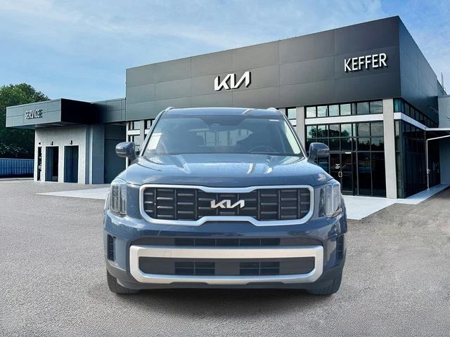 Certified Used 2025 Black Kia S image 3