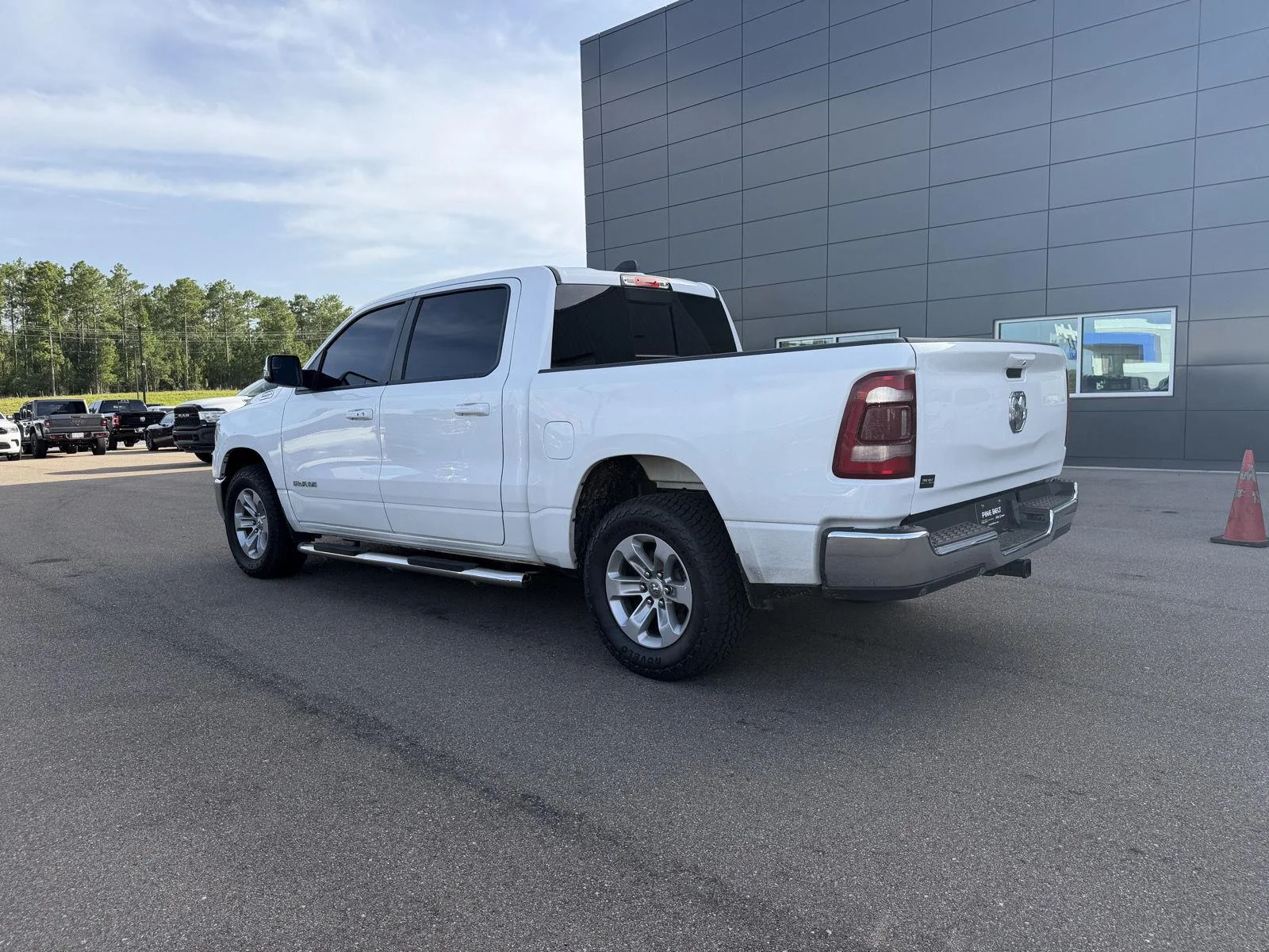 Used 2023 Ivory White Tri-Coat Pearlcoat Ram Laramie image 4