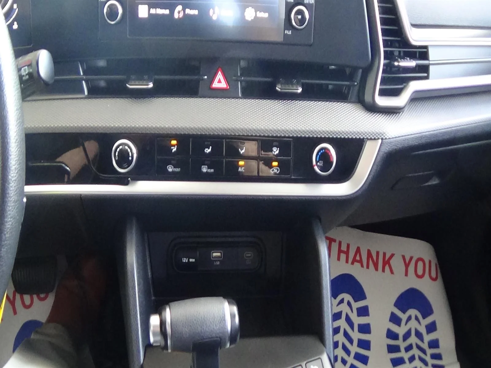 Used 2025 Glacial White Pearl (gwp) Kia LX image 25