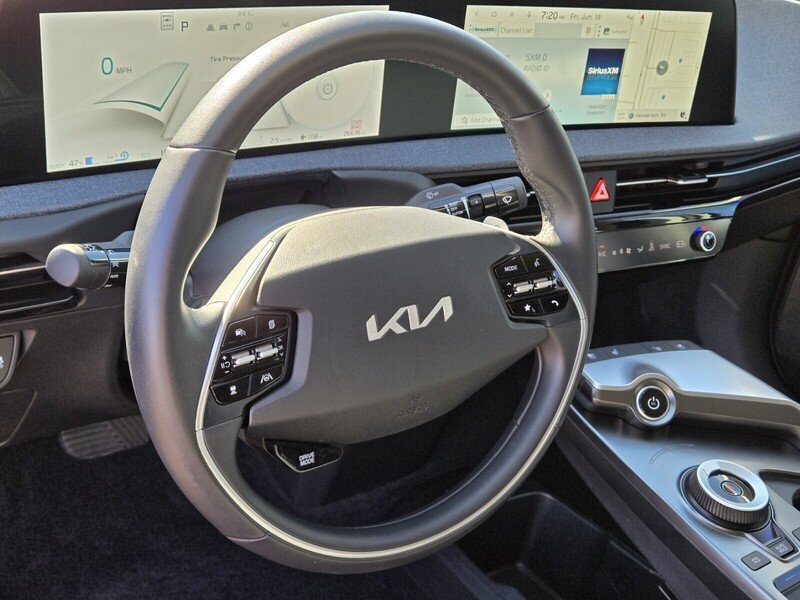 Used 2023 Gray KIA WIND RWD image 19