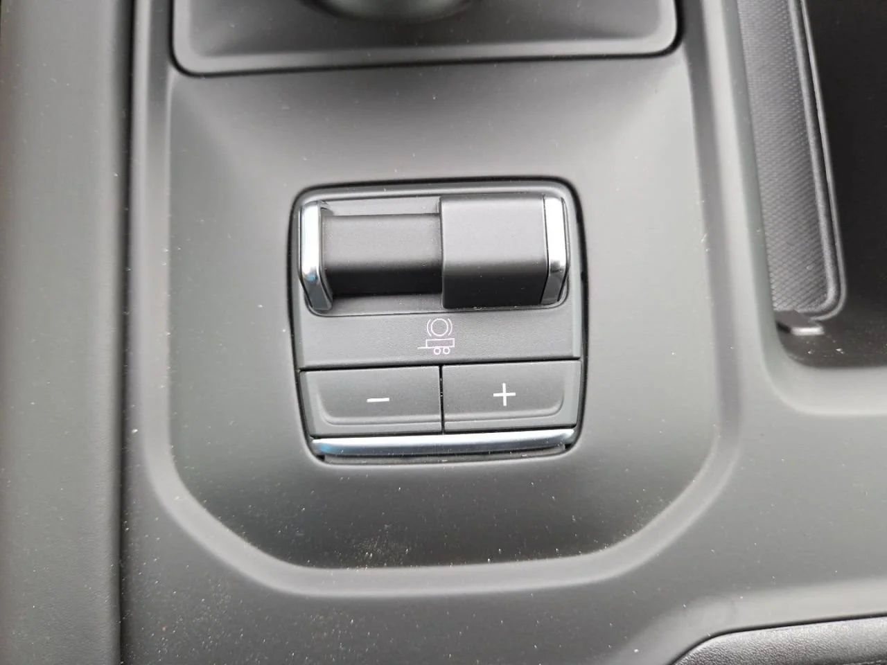 New 2026 Sterling Metallic GMC AT4X image 15
