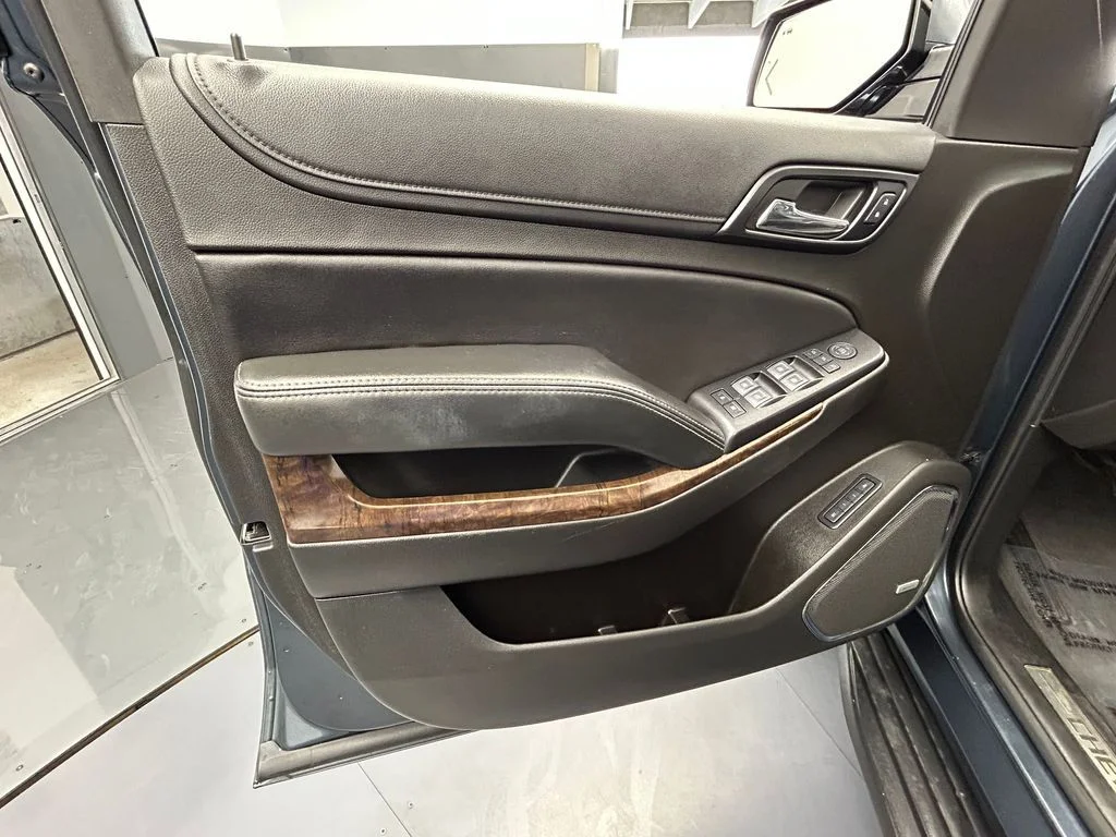 Used 2020 Shadow Gray Metallic Chevrolet LT image 21