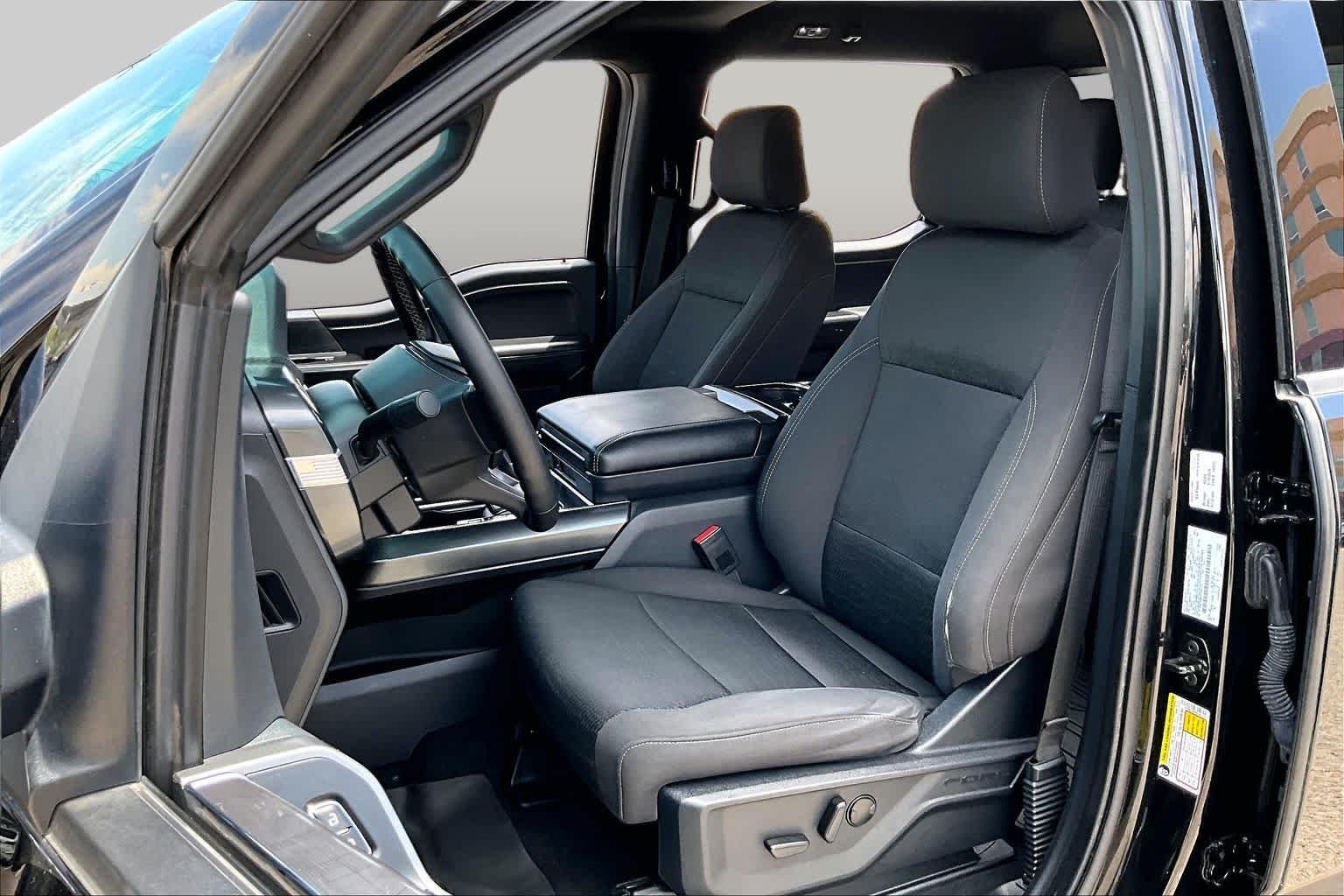 Used 2023 Agate Black Ford XLT image 7