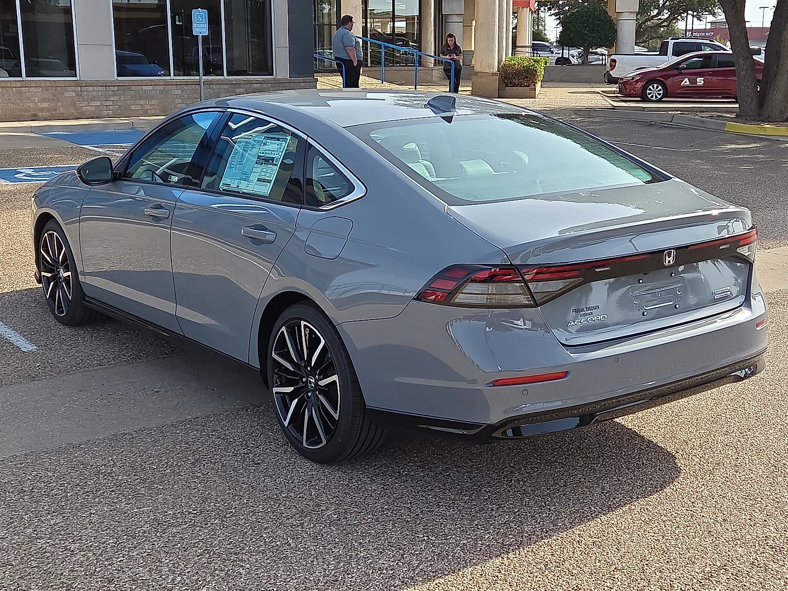 New 2026 Urban Gray Pearl Honda Touring Hybrid image 3