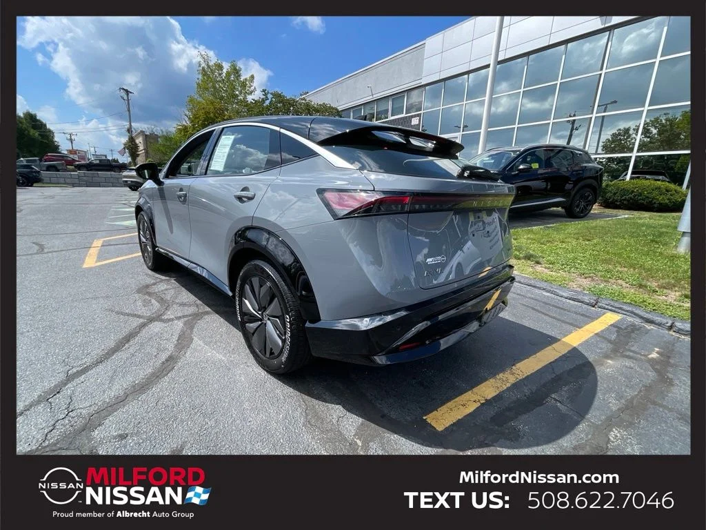Certified Used 2024 Gray Nissan ENGAGE image 3