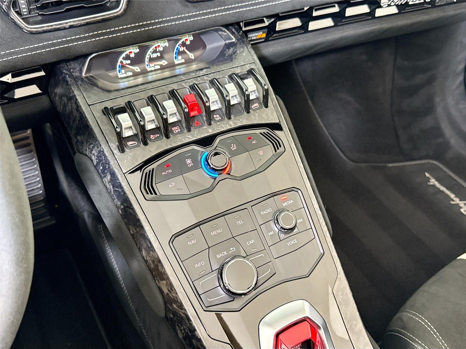 Used 2018 Nero Noctis Lamborghini Performante Spyder | Carbon Buckets | Branding Pkg image 21