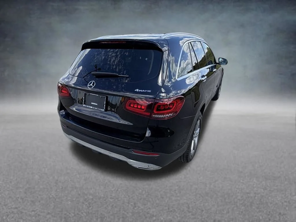 Used 2022 Black Mercedes-Benz GLC 300 image 5