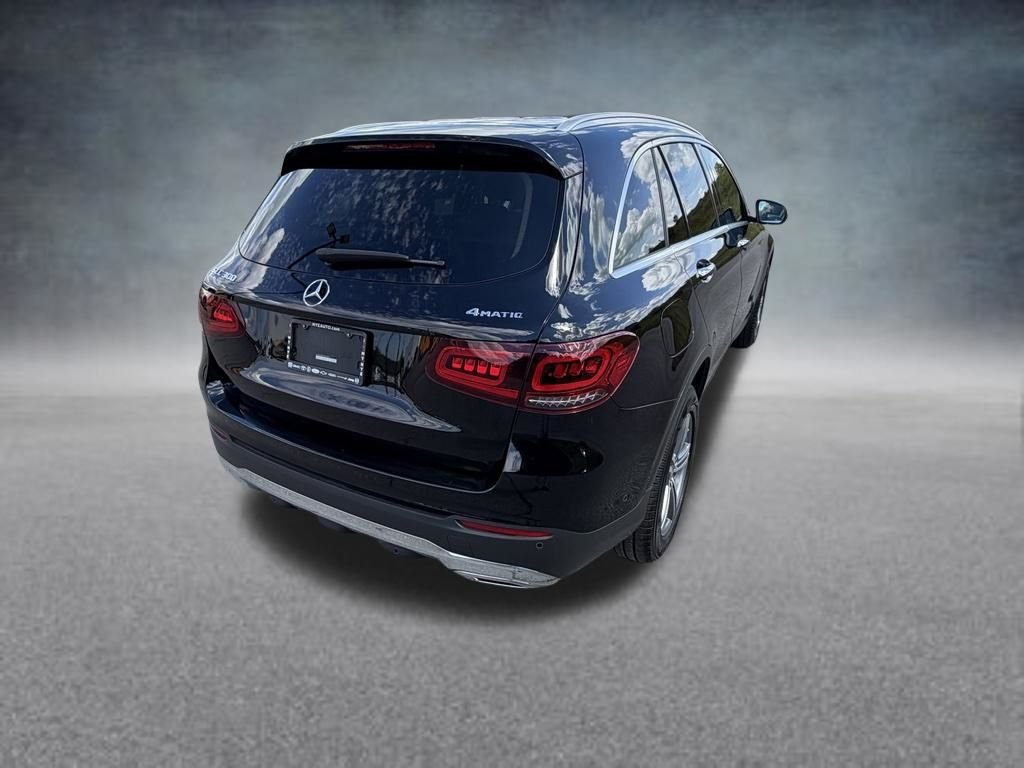 Used 2022 Black Mercedes-Benz GLC 300 image 5