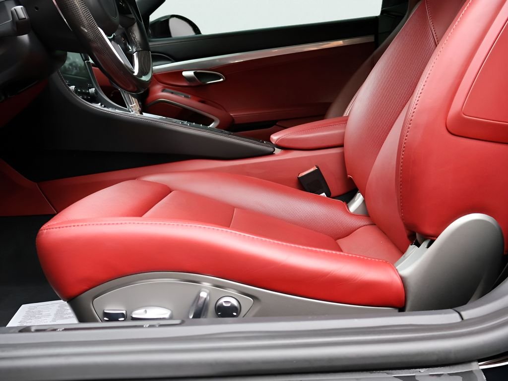 Used 2024 Black Porsche  image 32