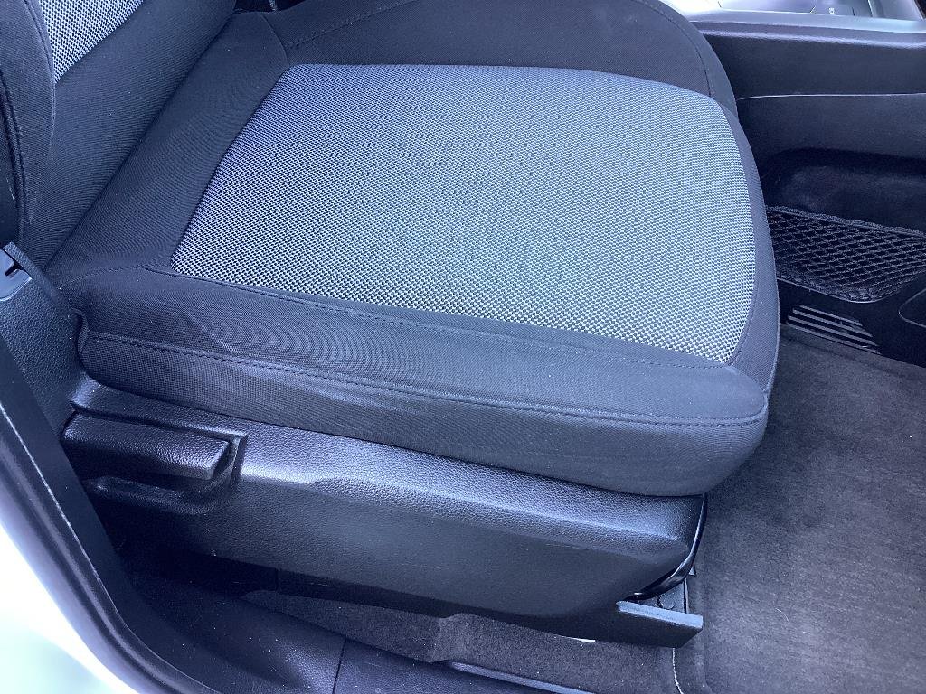 Used 2014 Arctic Ice Chevrolet LS image 17