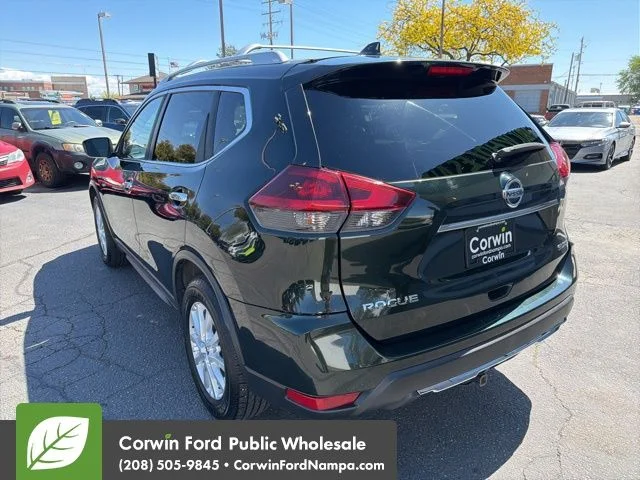 Used 2018 Green Nissan SV image 7