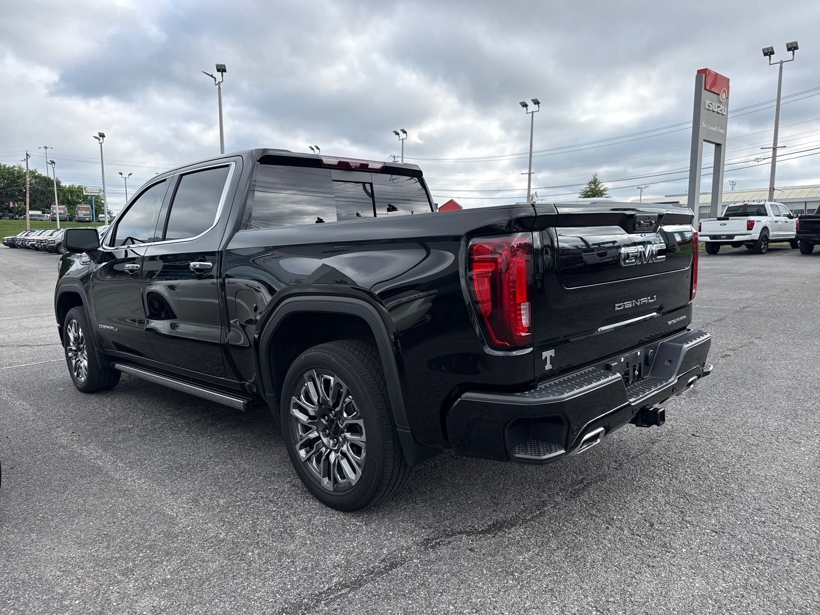 Used 2024 Black GMC Denali Ultimate image 3